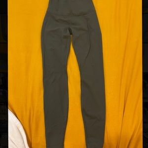 Lululemon Wonder Under High Rise Olive green leggings
